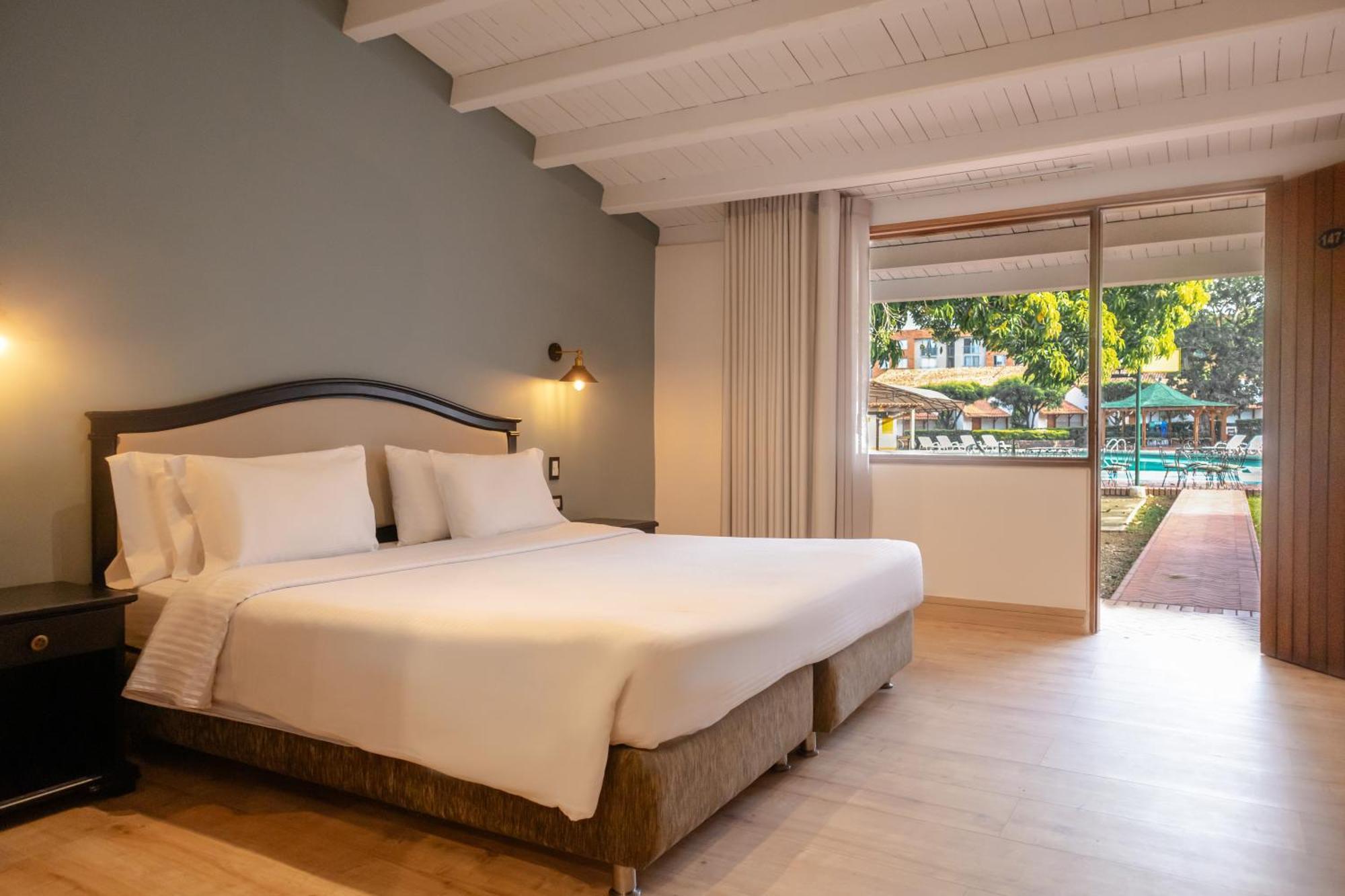 Hotel Faranda Bolivar Cucuta, A Member Of Radisson Individuals Ngoại thất bức ảnh
