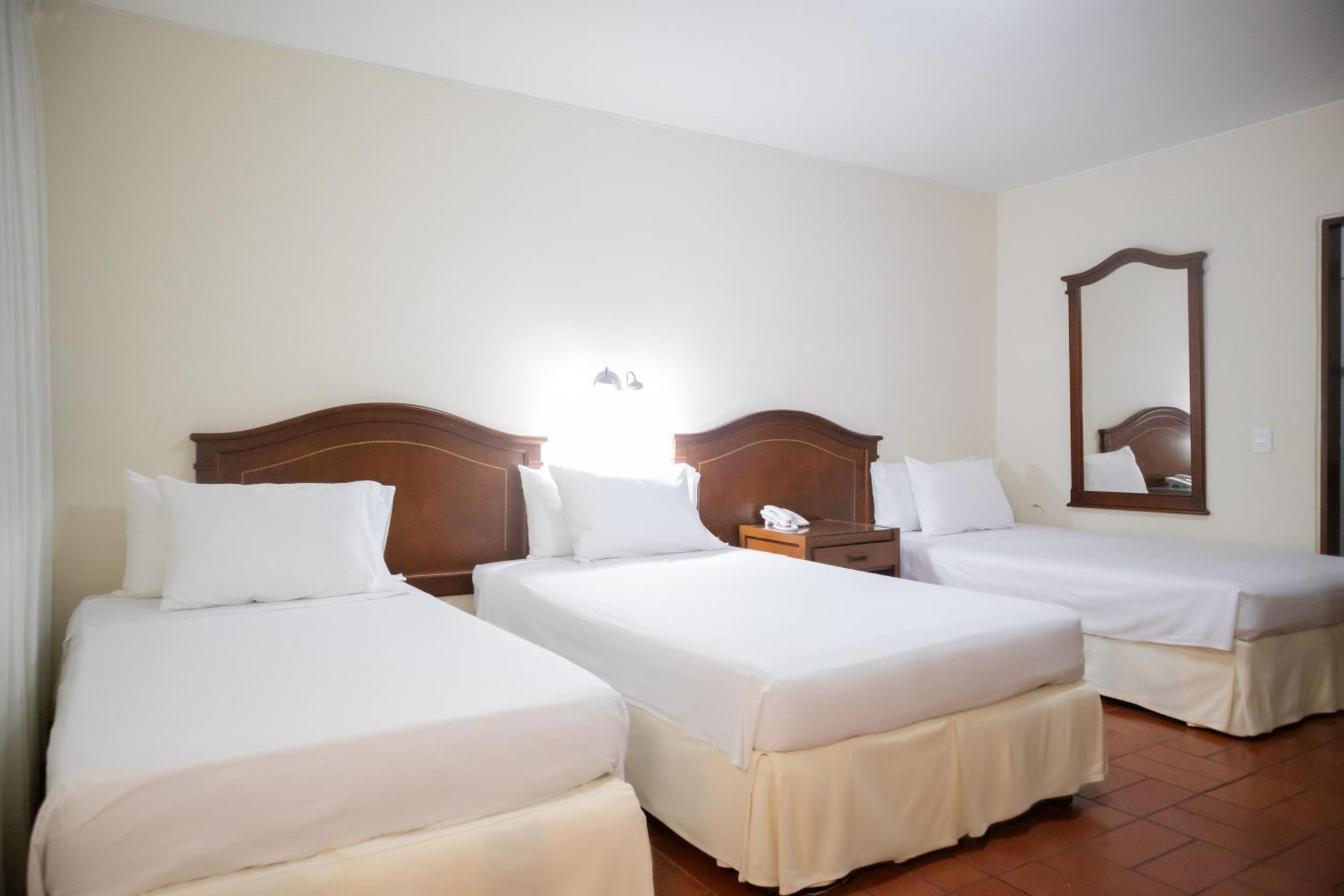 Hotel Faranda Bolivar Cucuta, A Member Of Radisson Individuals Ngoại thất bức ảnh