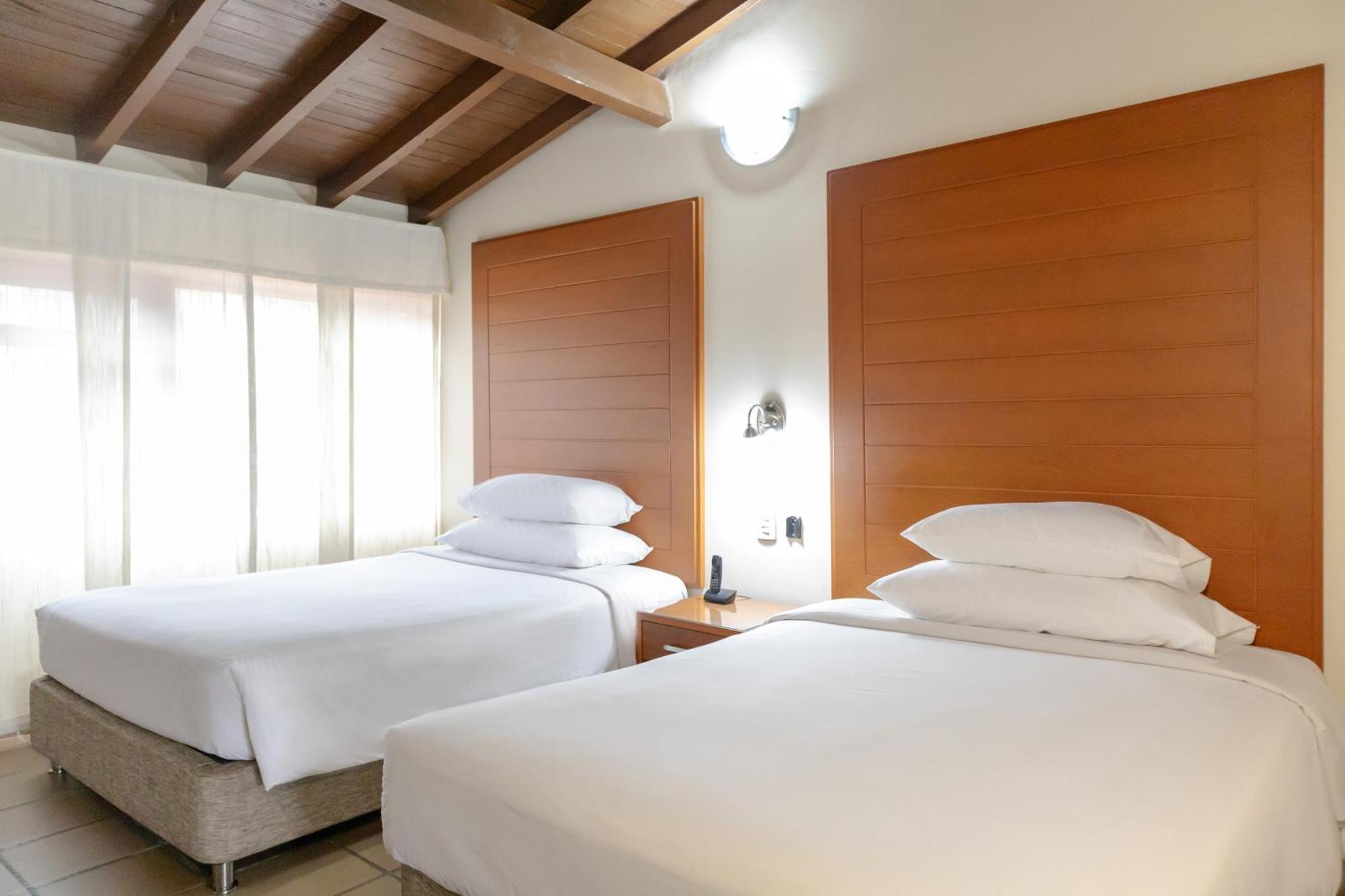 Hotel Faranda Bolivar Cucuta, A Member Of Radisson Individuals Ngoại thất bức ảnh