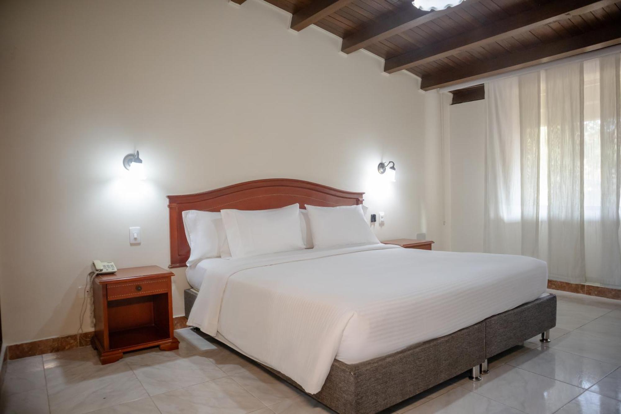 Hotel Faranda Bolivar Cucuta, A Member Of Radisson Individuals Ngoại thất bức ảnh