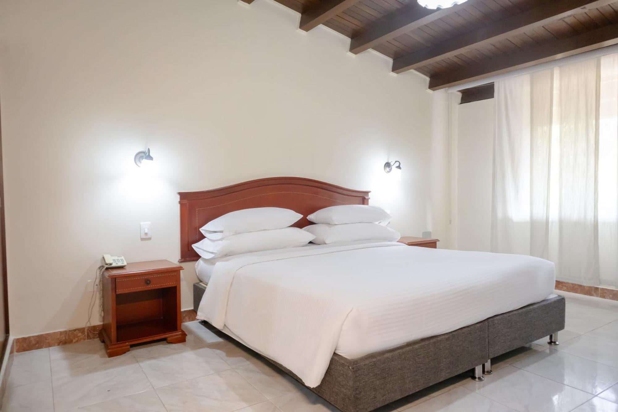 Hotel Faranda Bolivar Cucuta, A Member Of Radisson Individuals Ngoại thất bức ảnh