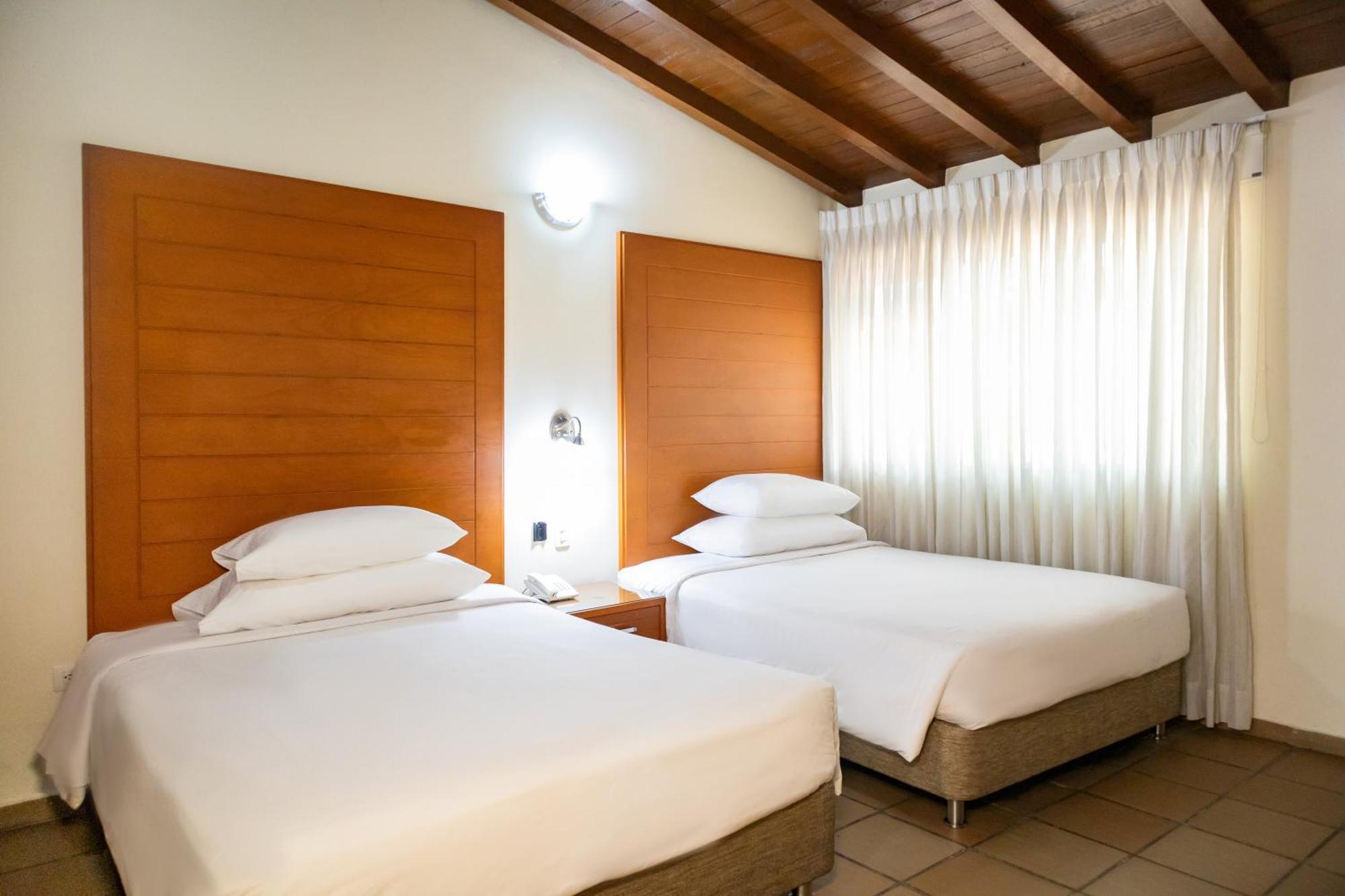 Hotel Faranda Bolivar Cucuta, A Member Of Radisson Individuals Ngoại thất bức ảnh