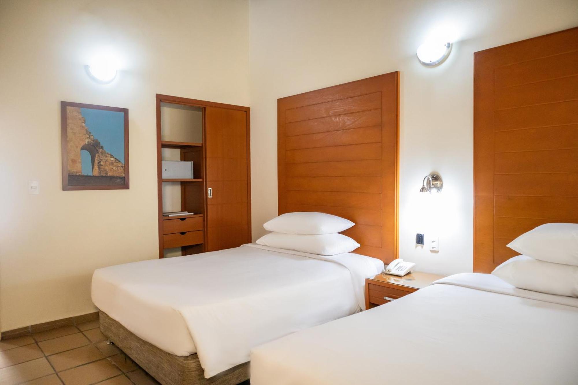 Hotel Faranda Bolivar Cucuta, A Member Of Radisson Individuals Ngoại thất bức ảnh