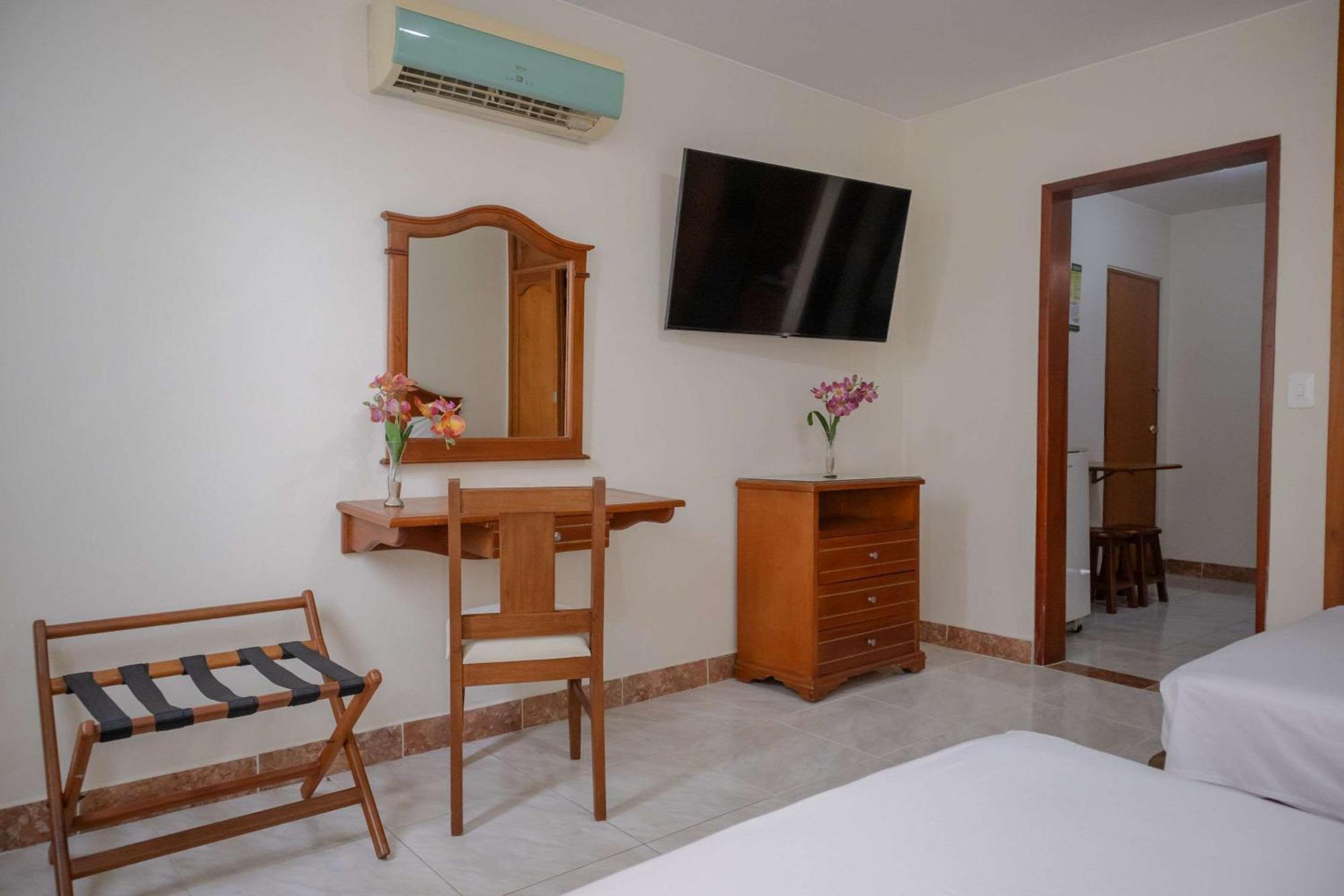Hotel Faranda Bolivar Cucuta, A Member Of Radisson Individuals Ngoại thất bức ảnh